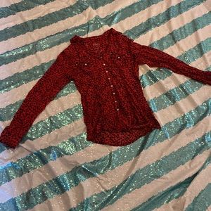 Leopard rock 47 button down in pink. Size small